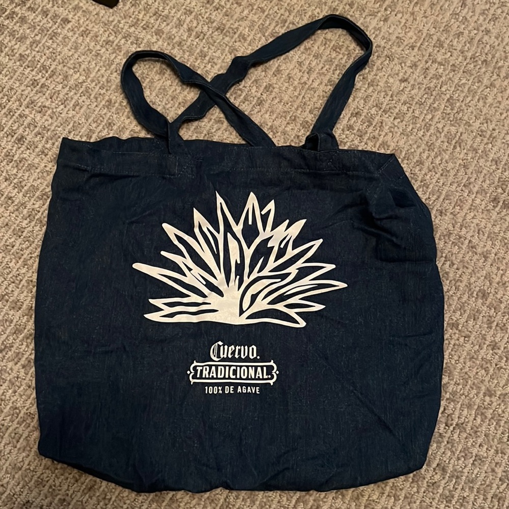 Cuervo denim tote